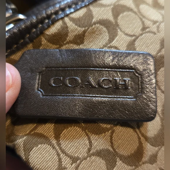 Coach Legacy 19918 Vintage Signature Shoulder Bag - Tan/Brown Jacquard & Leather - Picture 5 of 13